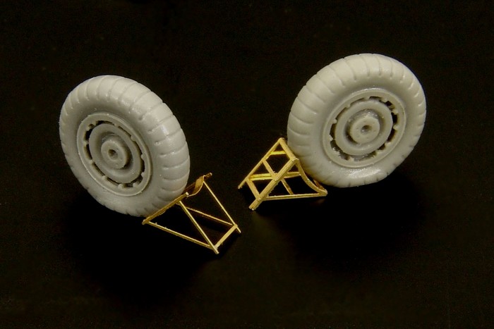 1/72 Luftwaffe wheel chocks (two types) PE wheel chocks