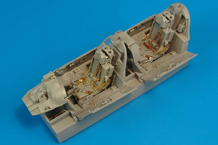 1/32 F-105G Thunderchief cockpit set