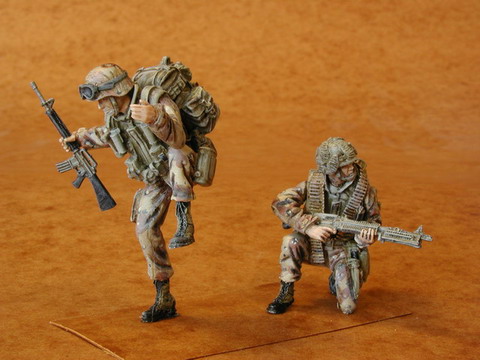 1/35 U.S. Airborne part III. (UH-60 crew) (2 fig.)