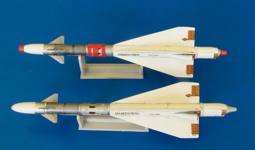 1/48 Missile R-40T AA-6B Acrid