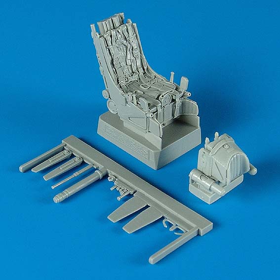 1/32 Su-27UB ejection seats with safety belts