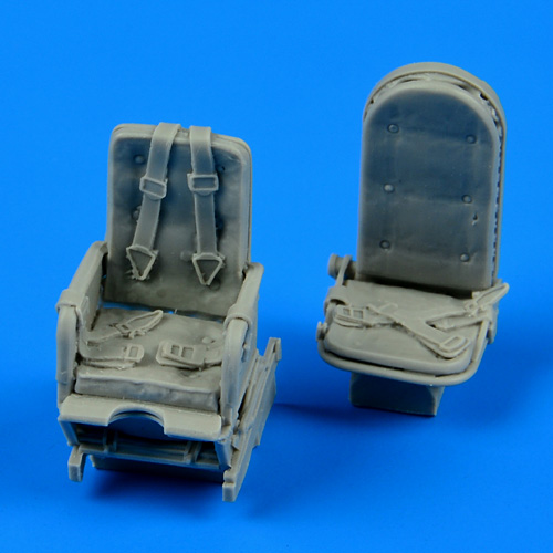 1/48 Junkers Ju 52 seats with safety belts