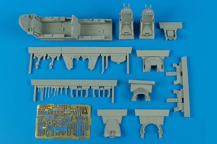 1/48 F-5F Tiger II cockpit set