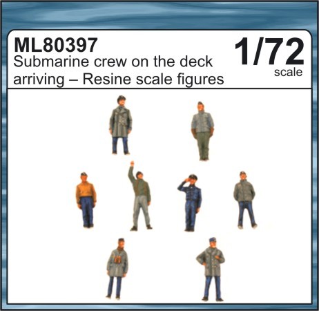 1/72 Submarine crew on the deck arriving to the po