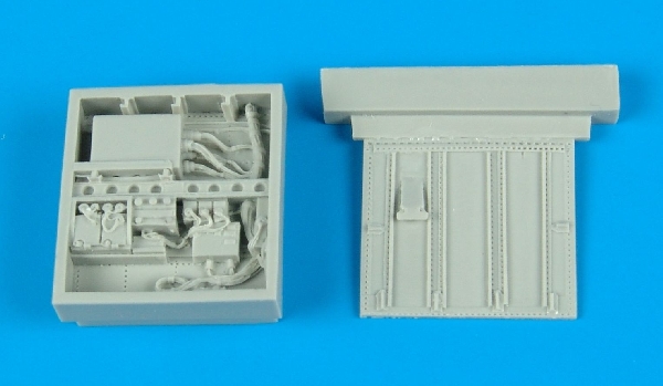 1/48 A-10A Thunderbolt II electronic bays