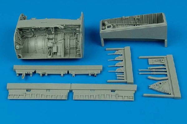 1/32 F-8 Crusader wheel bays