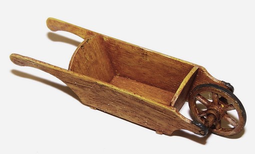 1/35 Wooden Wheelbarrow