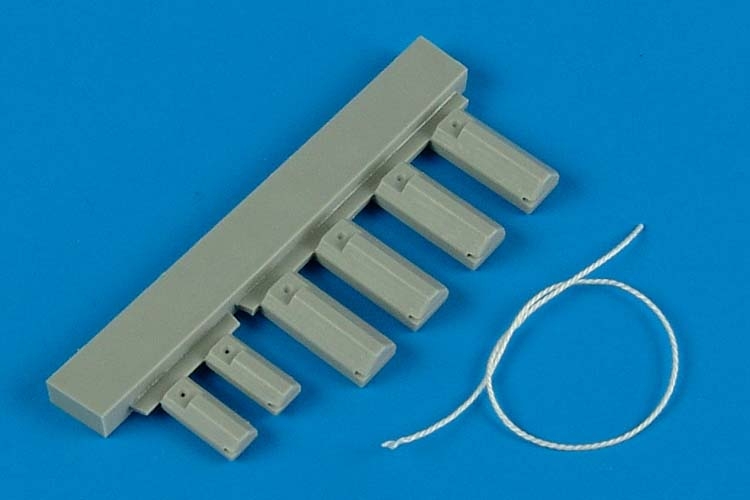 1/48 U.S.A.F. wheel chock with nylon thread