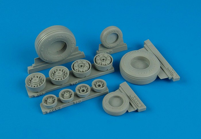 1/32 F-14D Super Tomcat weighted wheels