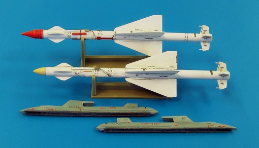 1/48 Missile R-23R AA Apex