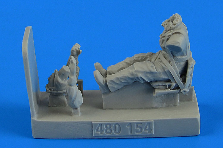 1/48 Soviet Woman Pilot WWII with seat for Po-2