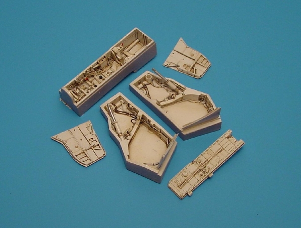 1/48 F-4 Phantom II wheel bays