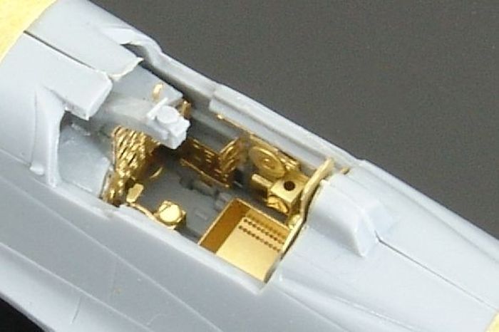 1/72 Ki -100-I otsu Low-back (RS92121 -92128)  PE parts for RS kit