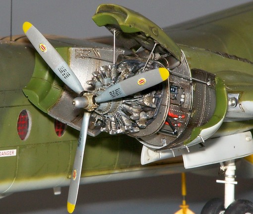 1/72 DHC Caribou engine set