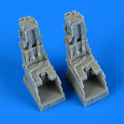 1/72 F-14D Tomcat ejection seats with safety belts