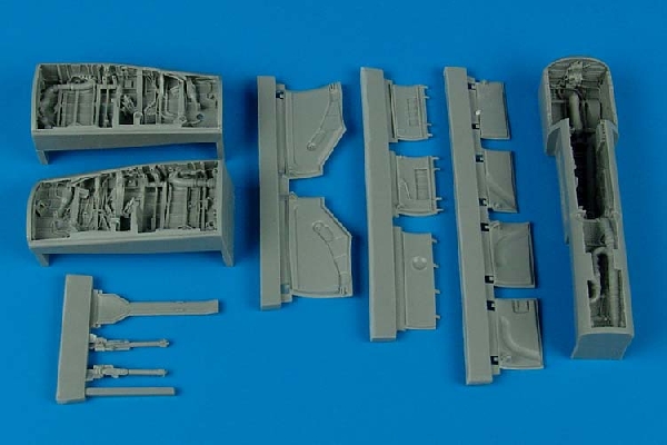 1/48 F/A-18A Hornet wheel bays