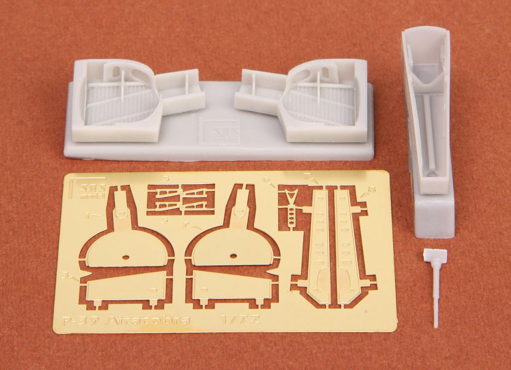 1/72 P-39 Q/N wheel bays - Resin + PE for Academy