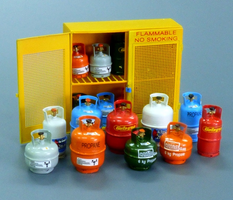 1/35 Gas bottles 