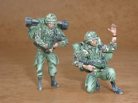 1/35 British modern soldiers part II. (2 fig.)