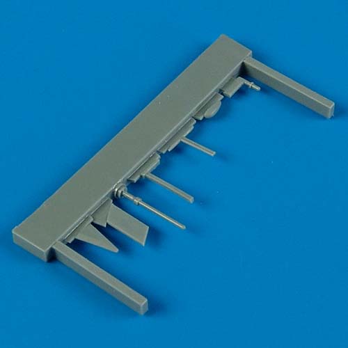 1/72 F9F-2 Panther pitot tube, antennas