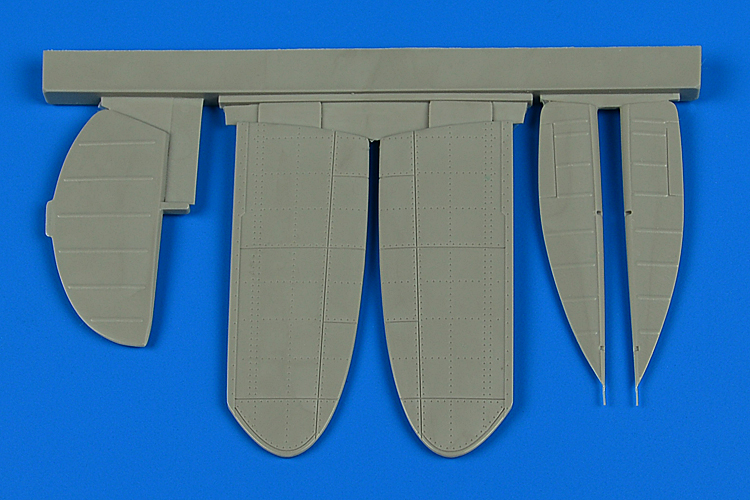 1/48 A5M2 Claude control surfaces