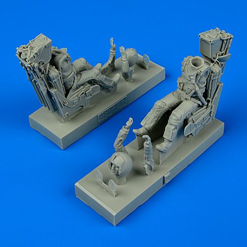 1/48 US Navy Pilot & Operator with ejection seats