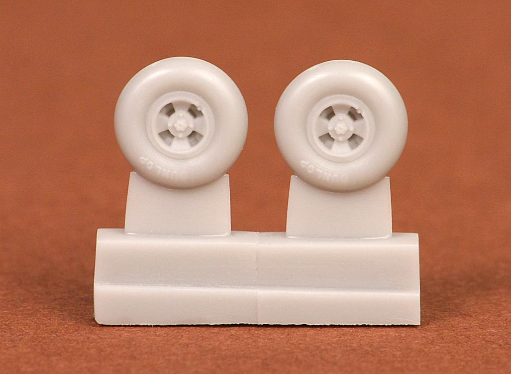 1/72 Spitfire 4-spoke wheels (Mk. VII-XVI) - Resin 