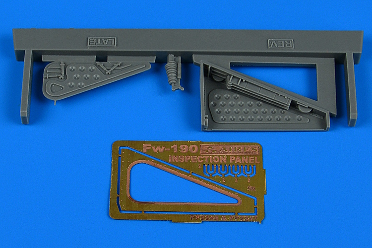 1/32 Fw 190 inspection panel - late for REVELL kit