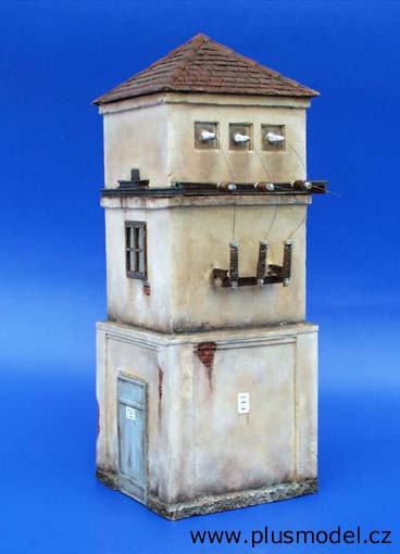 1/35 Village transformer house