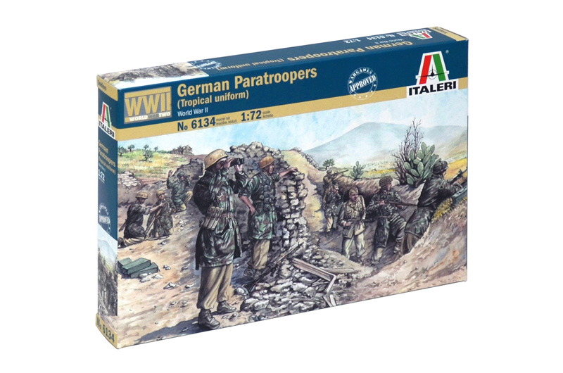 Model Kit figurky 6134 - WWII - German paratroopers (tropical uniform) (1:72)