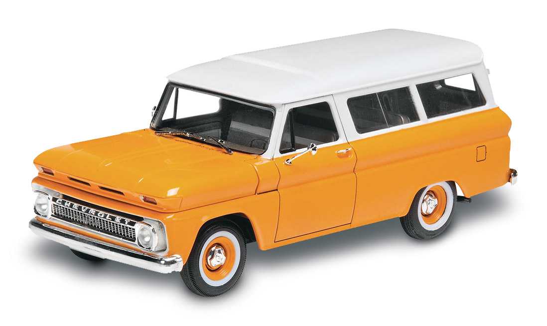 Plastic ModelKit MONOGRAM auto 4409 -  '66 Chevy® Suburban™ (1:25)