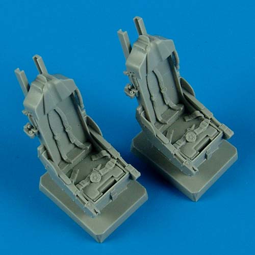 1/48 F-5F Tiger II ejection seats with safety belt