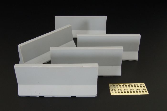 1/35 Modern concrete road barriers casted and PE road barriers