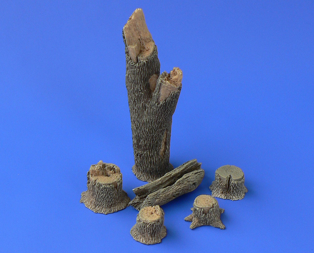 1/48 TREE TRUNKS and STUMPS Resin dio set