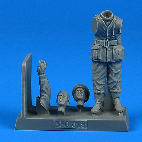 1/35 British WW2 Sailor for the HMS X-craft submarine for MERIT kit