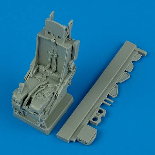 1/32 F-105 Thunderchief ejection seat with safety