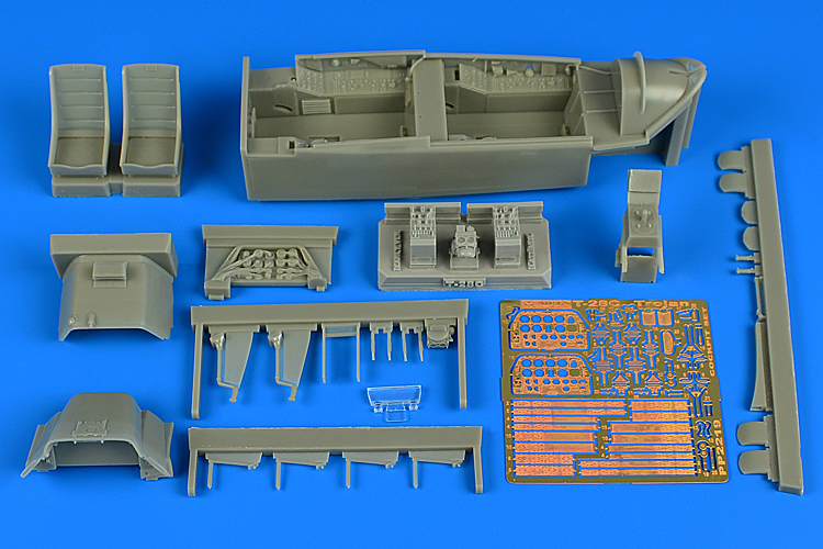 1/32 T-28C Trojan cockpit set