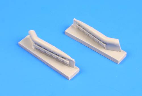 1/32 Heinkel He 111H2/H3 - Exhausts for REV