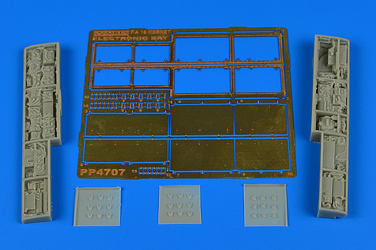 1/48 F/A-18 Hornet electronic bay