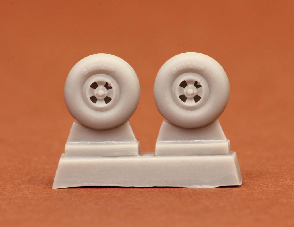 1/72 Hurricane wheels (4-spoke) - Resin for Airfix