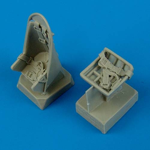 1/48 Junkers Ju 87B Stuka seats with safety belts