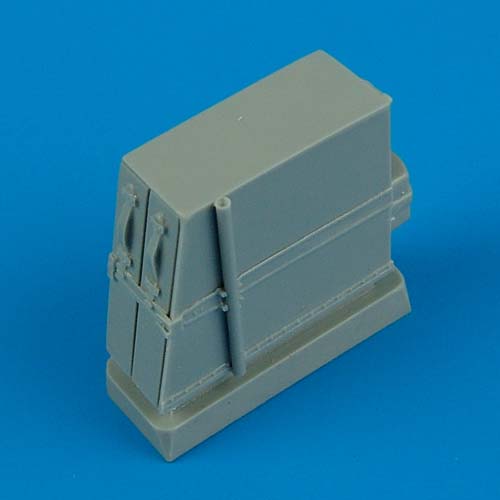 1/32 Bf 109E ammunition boxes