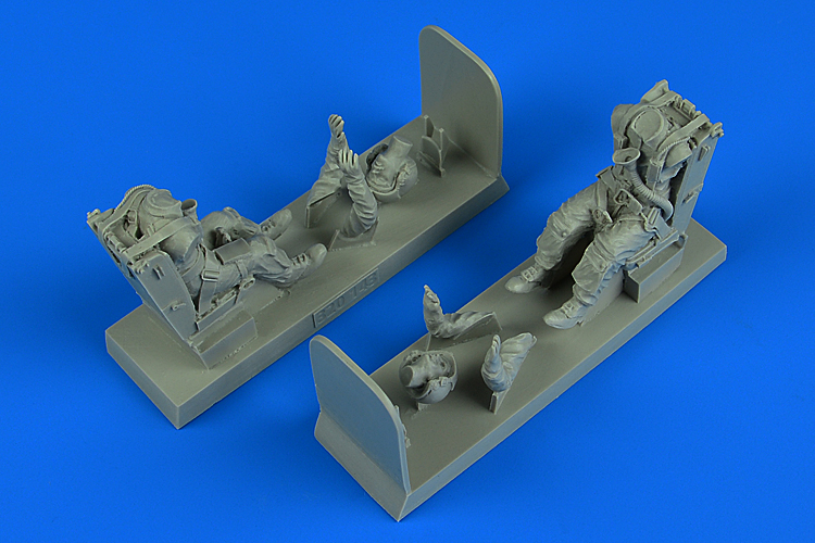 1/32 U.S.A.F. Pilot & Operator with ej. seats forT-28D Trojan, Vietnam War for KITTY HAWK kit