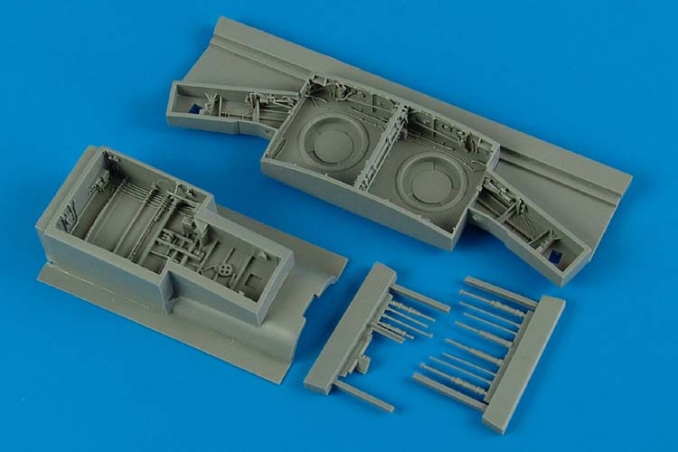 1/32 F-86F Sabre wheel bays