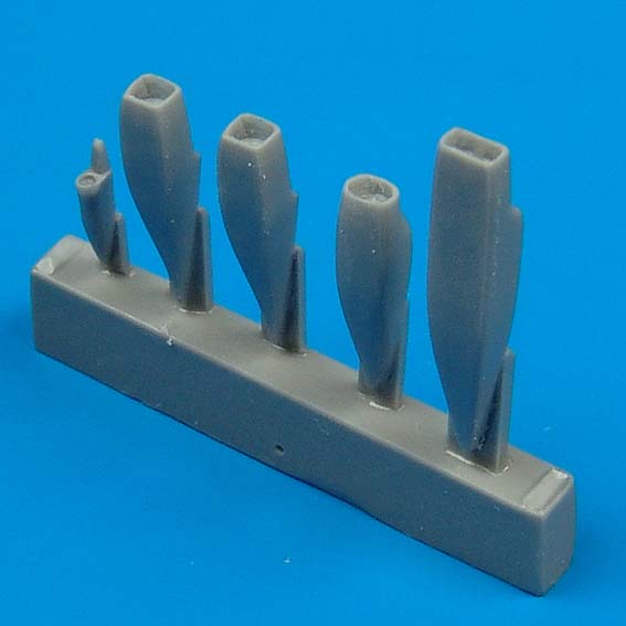 1/48 Su-22M4 air cooling scoops