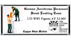 1/32 German aerodrome personnel bomb loading