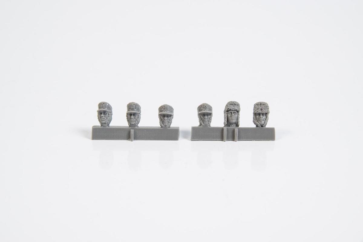 1/35 Heads of German WW2 Infantry Troops with Wint