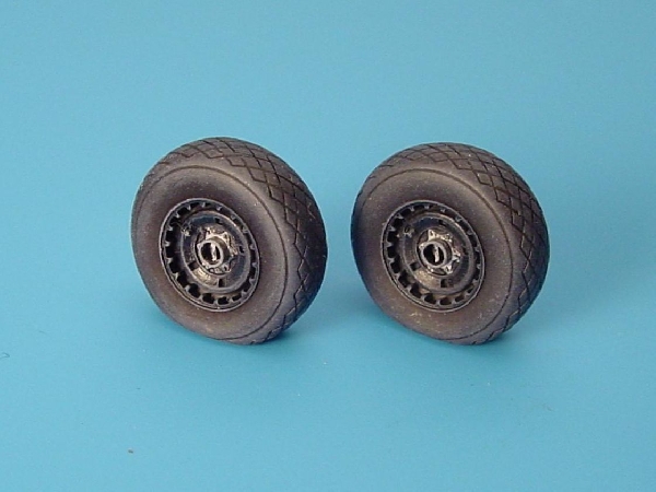 1/48 Me 262A Schwalbe wheels & paint masks