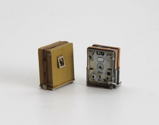 1/35 German wireless station WWII with accumulator