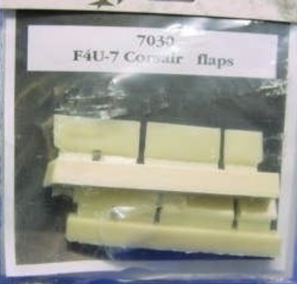 1/72 F4U-7 Corsiar flaps